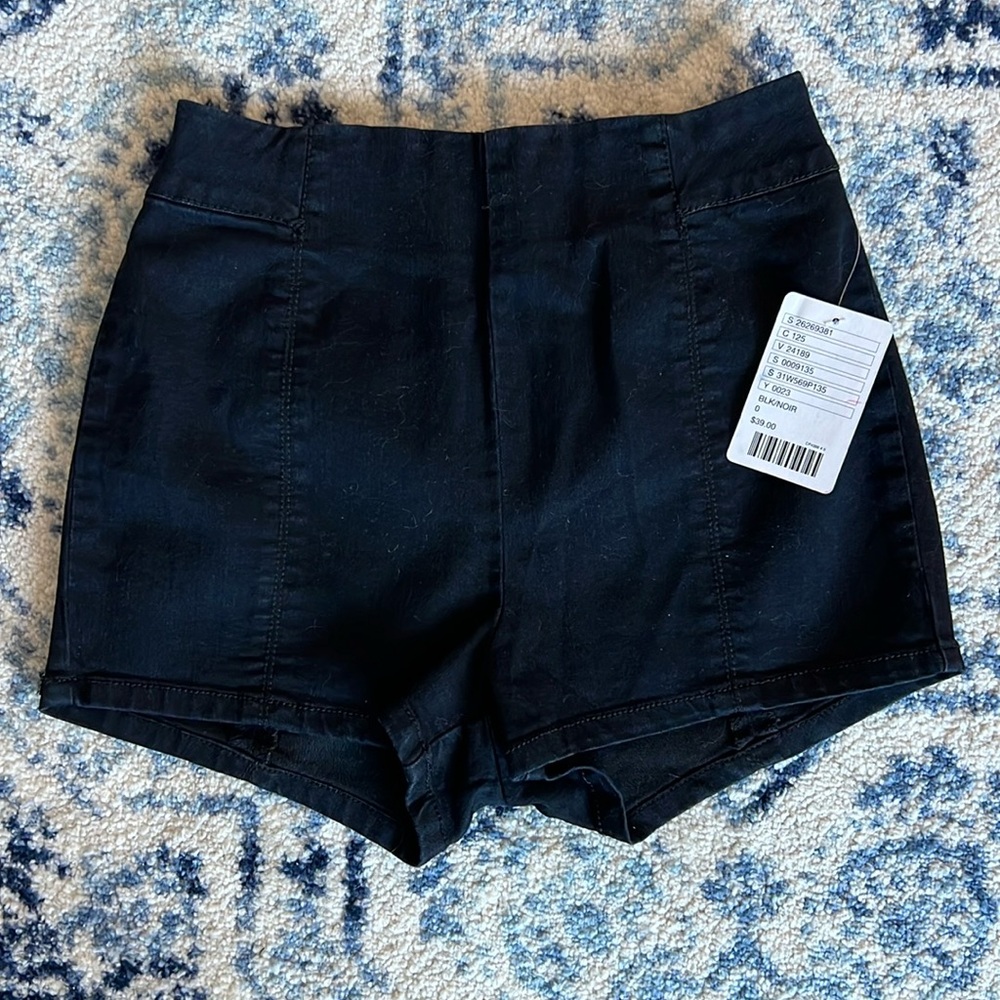 Kimchi Blue high waist black shorts 0